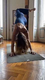 Mia Ceran feet photo thumbnail