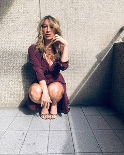 Mia Ceran feet photo thumbnail