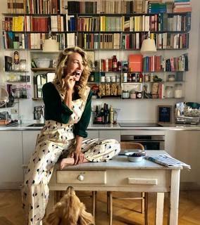 Mia Ceran feet photo thumbnail