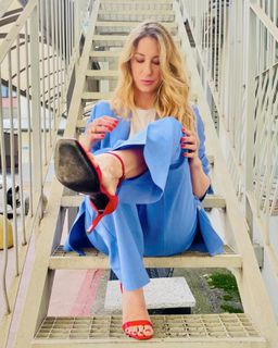 Mia Ceran feet photo thumbnail