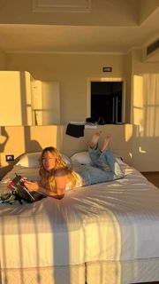 Mia Ceran feet photo thumbnail