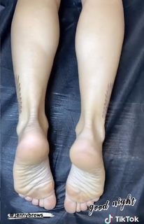 Mia Evgeniadi feet photo 10
