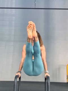 Mia Evgeniadi feet photo 3