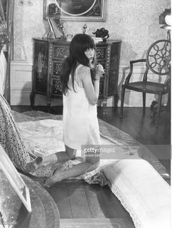 Mia Farrow feet photo 14