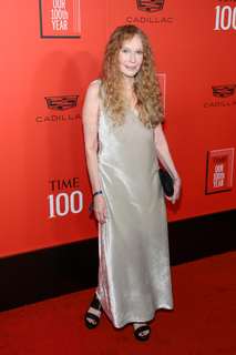 Mia Farrow feet photo 1