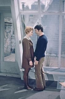 Mia Farrow feet photo 1