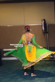 Mia George feet photo thumbnail