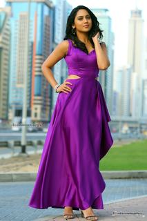 Mia George feet photo thumbnail