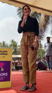 Mia George feet photo thumbnail