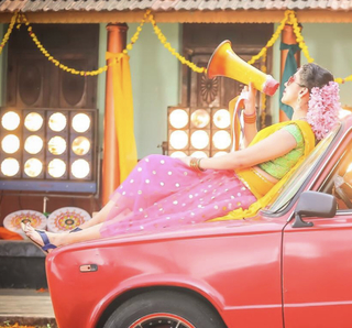 Mia George feet photo thumbnail