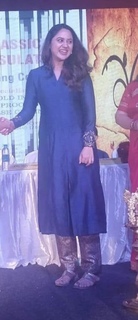 Mia George feet photo thumbnail