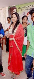 Mia George feet photo thumbnail