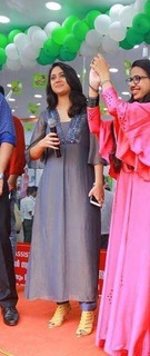 Mia George feet photo thumbnail