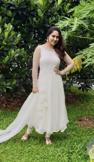 Mia George feet photo thumbnail