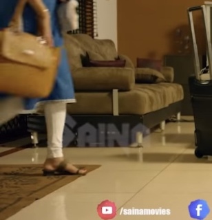 Mia George feet photo thumbnail