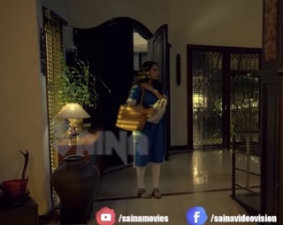 Mia George feet photo thumbnail