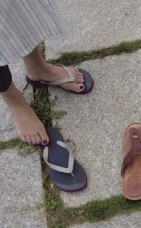 Mia George feet photo thumbnail