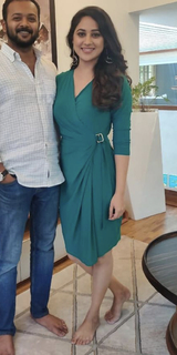 Mia George feet photo thumbnail