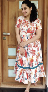 Mia George feet photo thumbnail