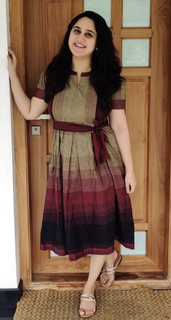 Mia George feet photo thumbnail