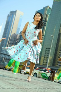 Mia George feet photo thumbnail