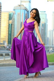 Mia George feet photo thumbnail