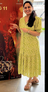 Mia George feet photo thumbnail