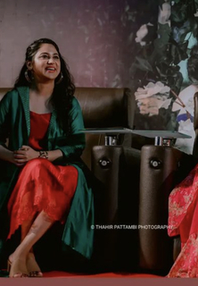 Mia George feet photo thumbnail