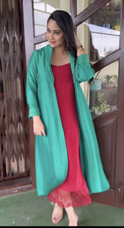 Mia George feet photo thumbnail