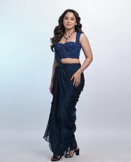 Mia George feet photo thumbnail