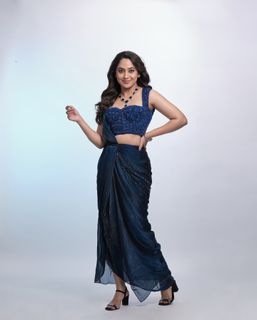 Mia George feet photo thumbnail