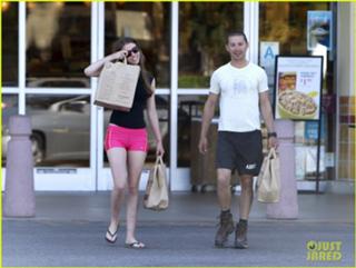 Mia Goth feet photo thumbnail