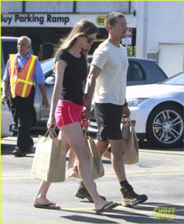 Mia Goth feet photo thumbnail