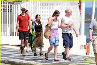 Mia Goth feet photo thumbnail