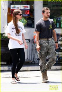 Mia Goth feet photo thumbnail