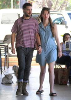 Mia Goth feet photo thumbnail