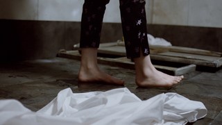Mia Goth feet photo thumbnail