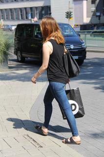 Mia Goth feet photo thumbnail