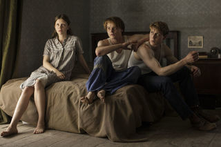 Mia Goth feet photo thumbnail