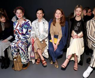 Mia Goth feet photo thumbnail