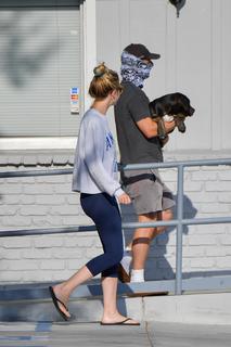 Mia Goth feet photo thumbnail