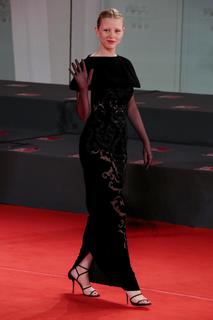 Mia Goth feet photo thumbnail