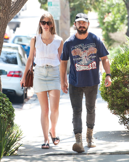 Mia Goth feet photo thumbnail
