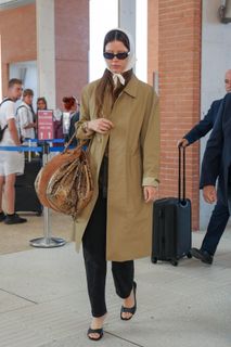 Mia Goth feet photo thumbnail