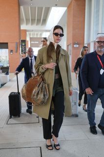 Mia Goth feet photo thumbnail