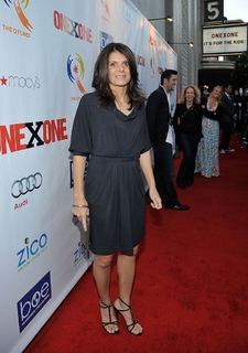 Mia Hamm feet photo 5