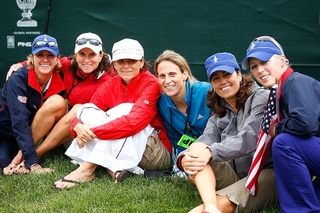 Mia Hamm feet photo 4
