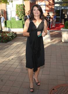 Mia Hamm feet photo 1