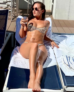 Mia Kang feet photo 11