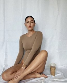 Mia Kang feet photo 2
